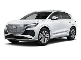 AUDI Q4
